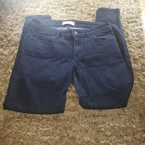 Cookie Johnson Skinny Jean's - Picture 2 of 6